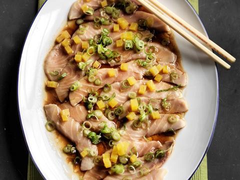 STURGEONSASHIMI MED PONZU